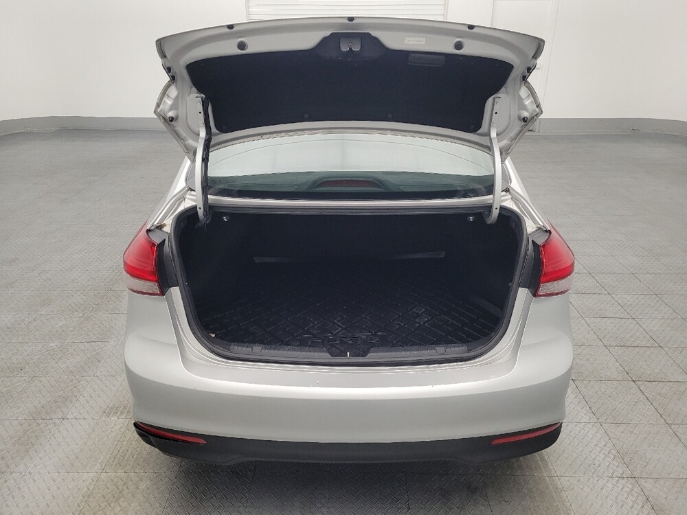 2017 Kia Forte in Savannah, GA 31419 - 18083713 29