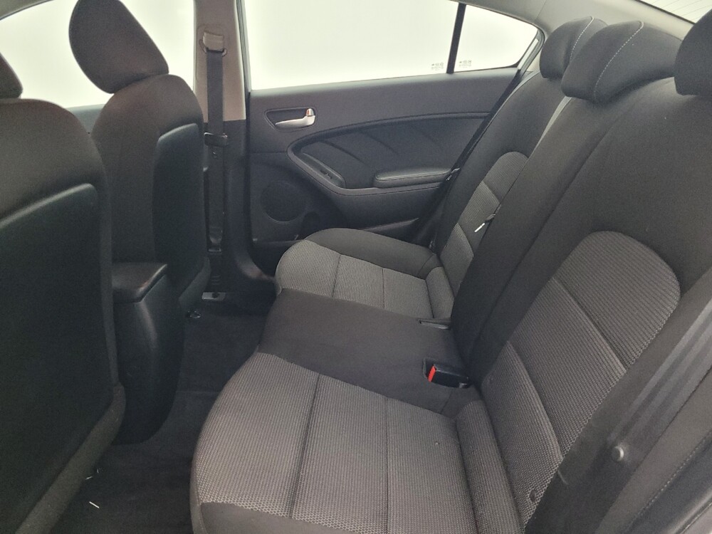 2017 Kia Forte in Savannah, GA 31419 - 18083713 18