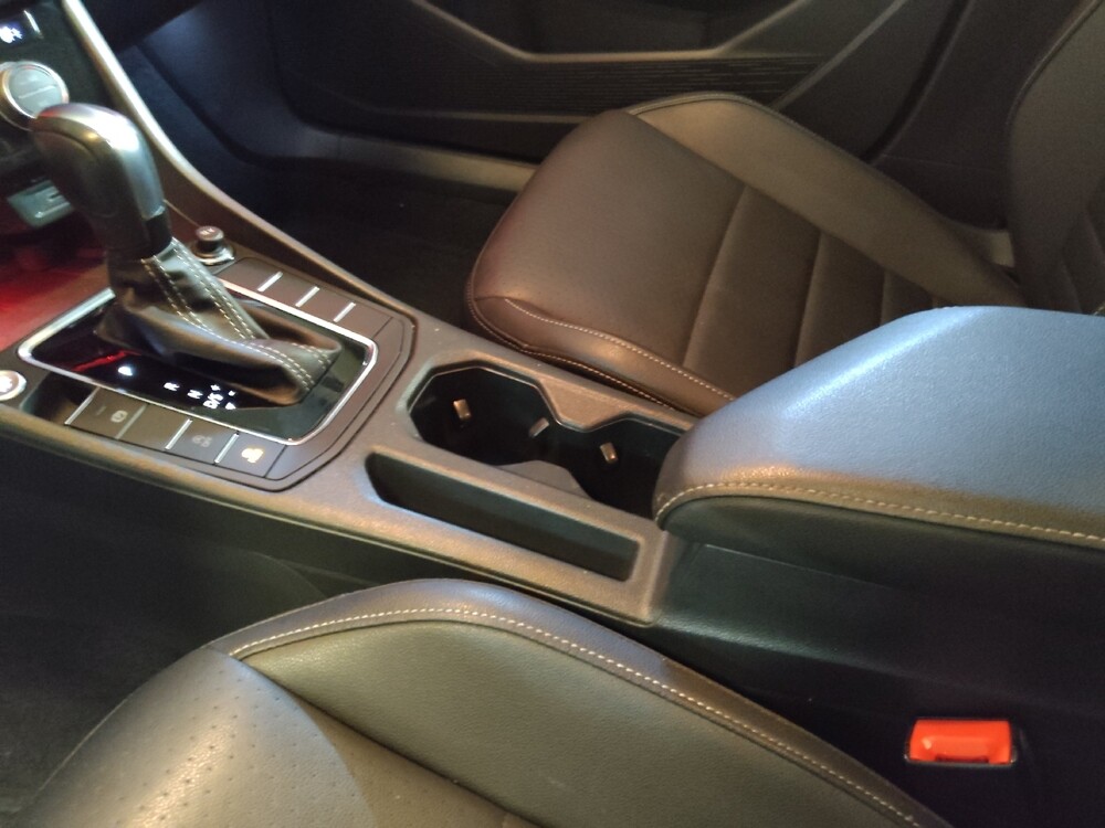 2021 Volkswagen Jetta in Greenville, SC 29607 - 18083726 26