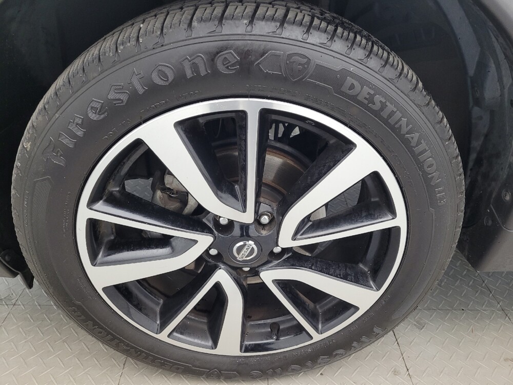 2019 Nissan Rogue in Greenville, SC 29607 - 18083730 31