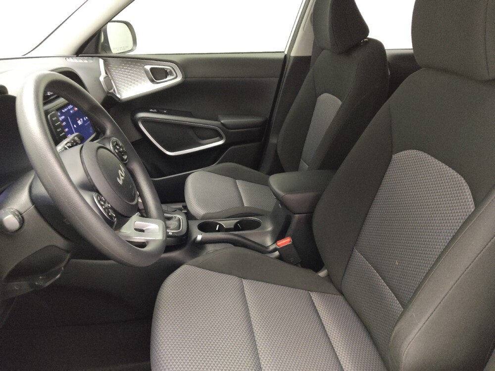 2022 Kia Soul in Morrow, GA 30260 - 18083752 17