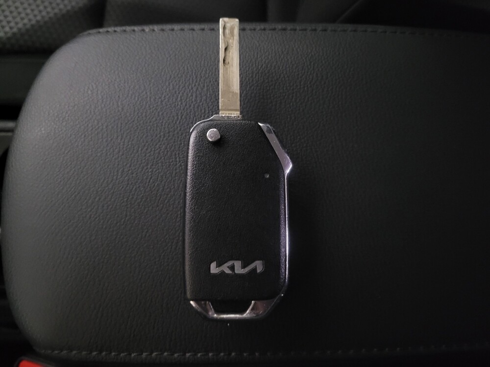 2022 Kia Soul in Morrow, GA 30260 - 18083752 32