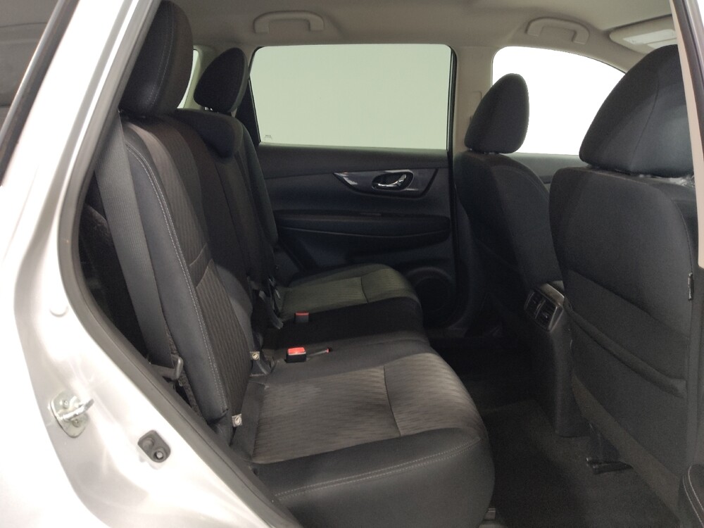 2018 Nissan Rogue in Columbus, OH 43228 - 18083763 19