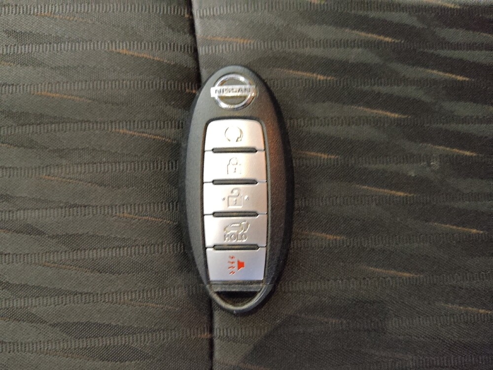 2018 Nissan Rogue in Columbus, OH 43228 - 18083763 32