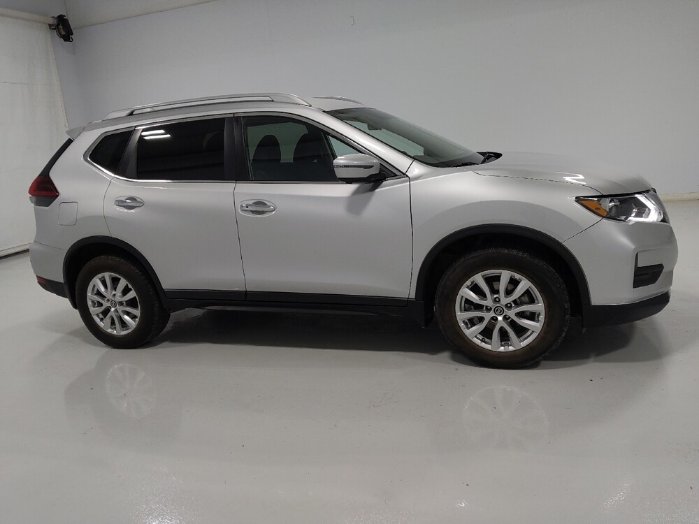 2018 Nissan Rogue in Columbus, OH 43228 - 18083763 11