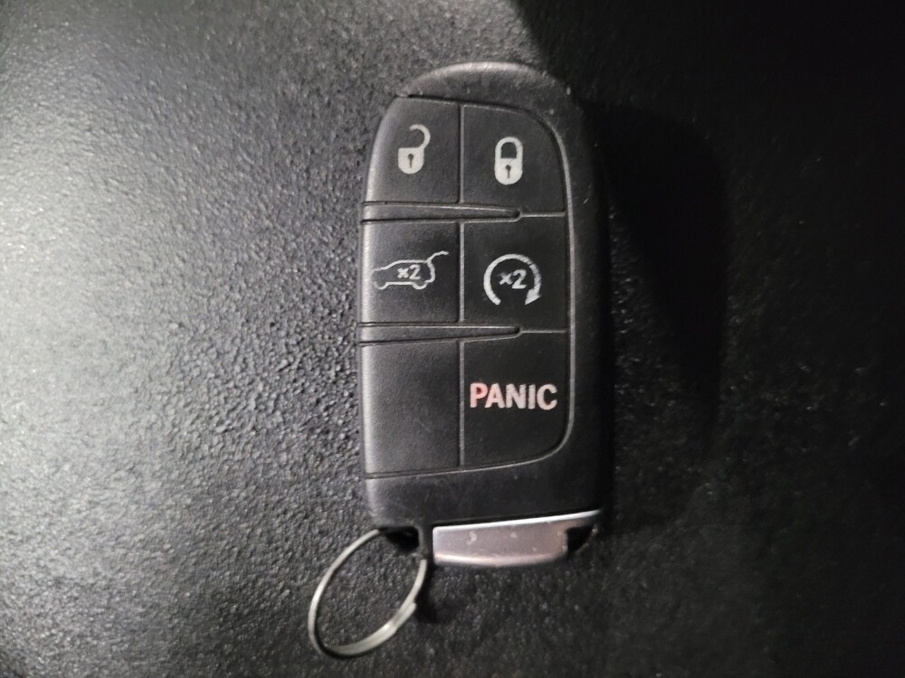 2016 Jeep Grand Cherokee in Pittsburgh, PA 15236 - 18083772 32