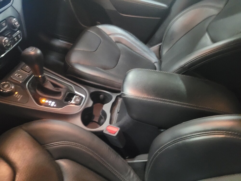 2019 Jeep Cherokee in Pittsburgh, PA 15236 - 18083773 26