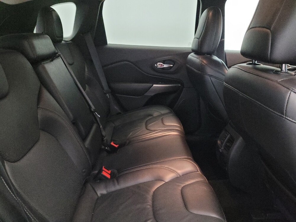 2019 Jeep Cherokee in Pittsburgh, PA 15236 - 18083773 19