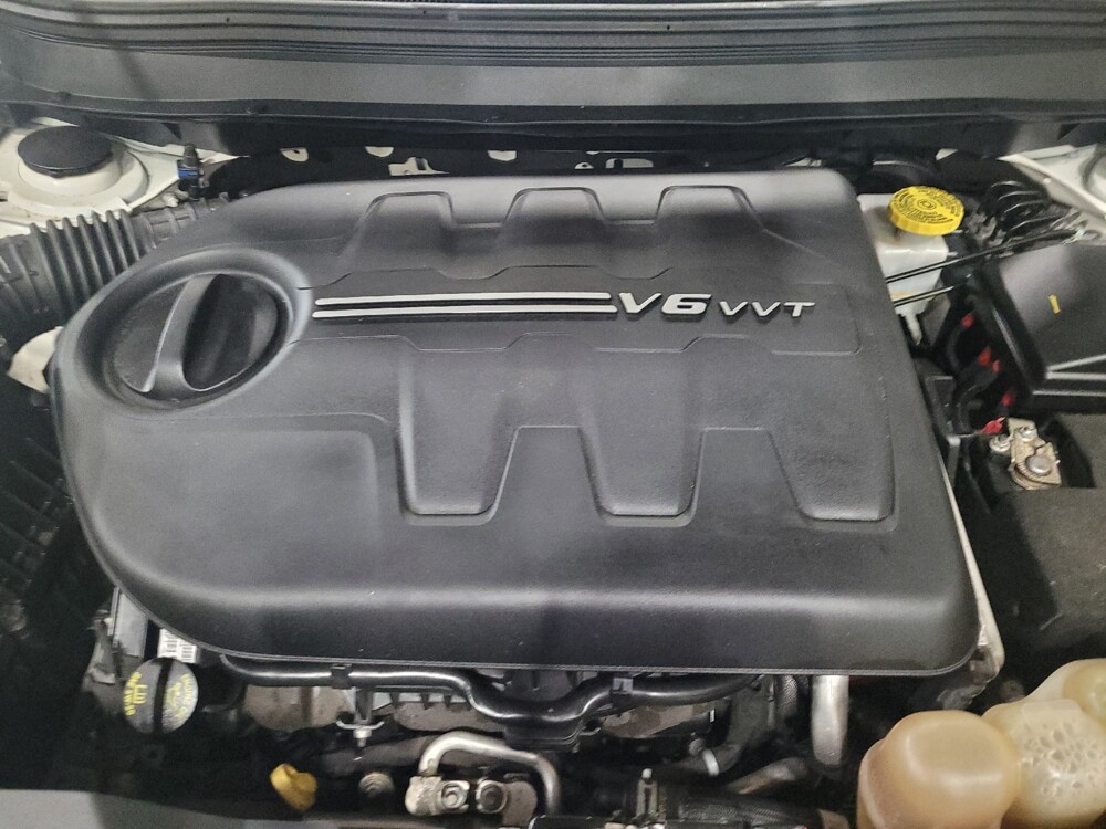 2019 Jeep Cherokee in Pittsburgh, PA 15236 - 18083773 30