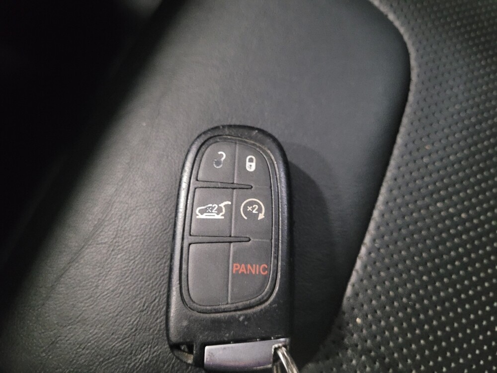 2019 Jeep Cherokee in Pittsburgh, PA 15236 - 18083773 32