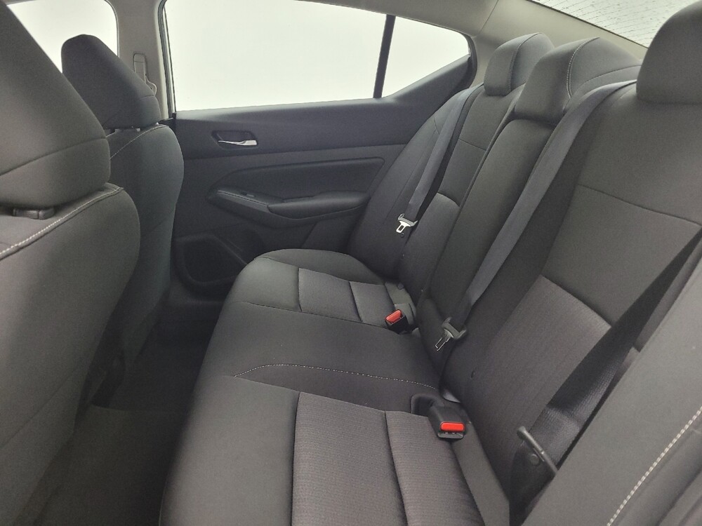 2022 Nissan Altima in Huntsville, AL 35816 - 18083785 18