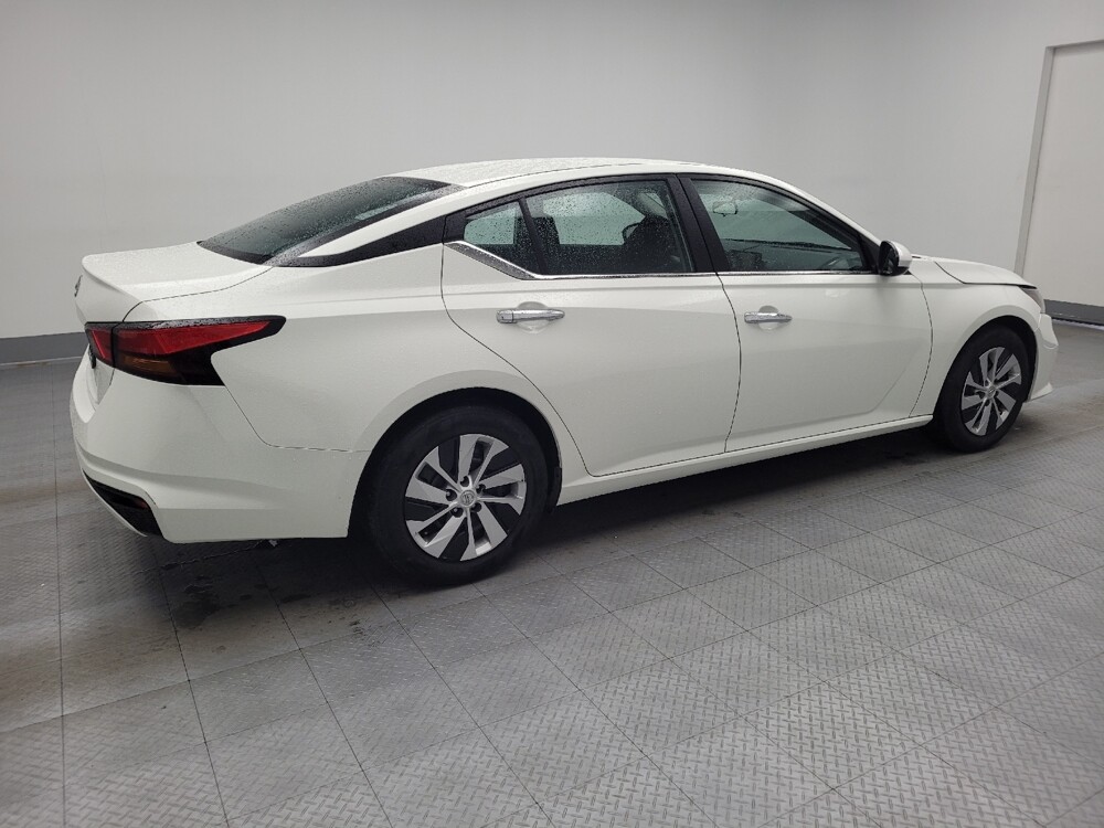 2022 Nissan Altima in Huntsville, AL 35816 - 18083785 10