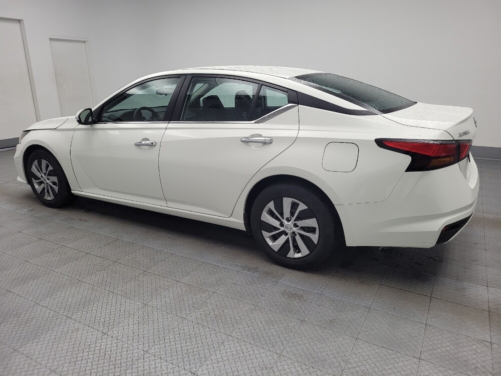 2022 Nissan Altima in Huntsville, AL 35816 - 18083785 3