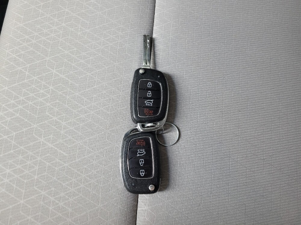 2017 Hyundai Tucson in Pittsburgh, PA 15237 - 18083787 32