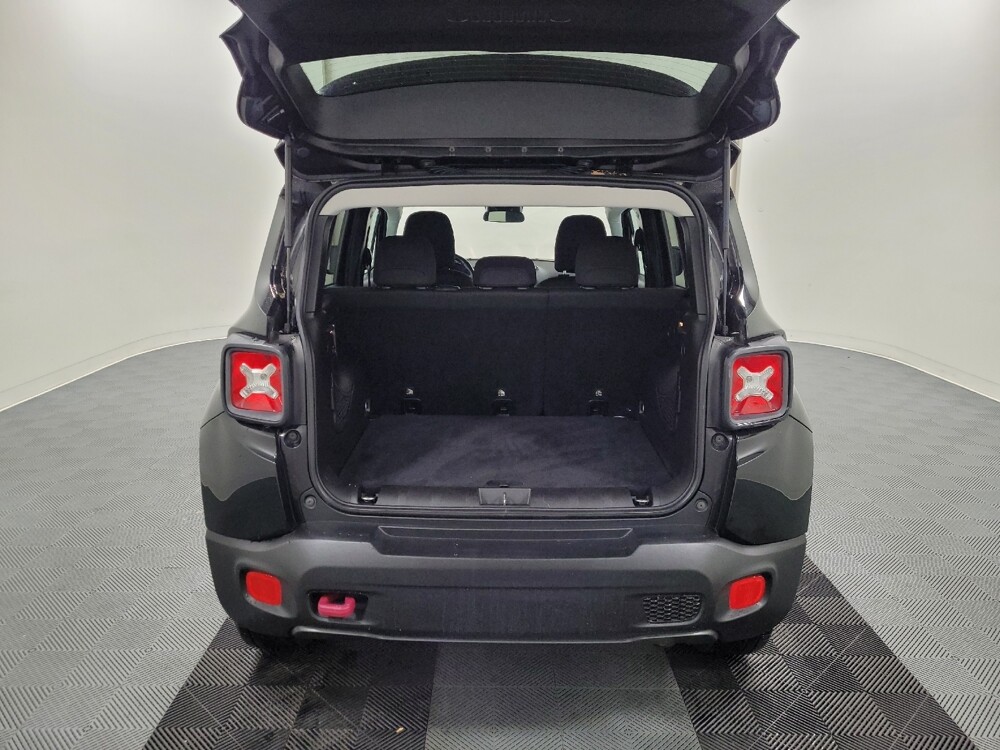 2017 Jeep Renegade in Pittsburgh, PA 15237 - 18083788 29