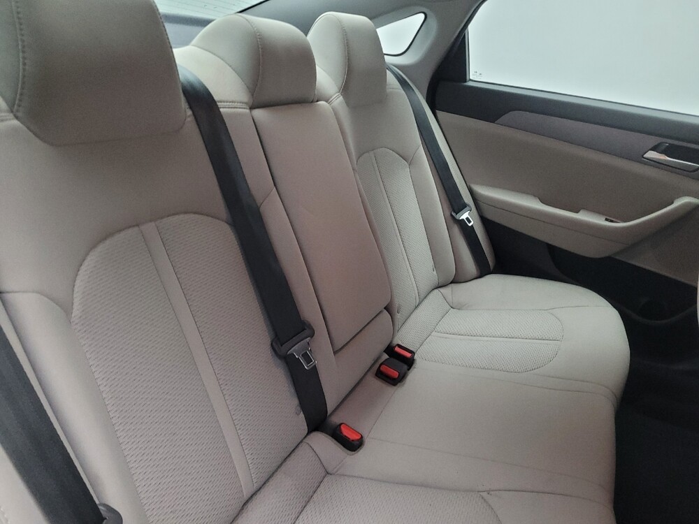 2019 Hyundai Sonata in Morrow, GA 30260 - 18083789 19