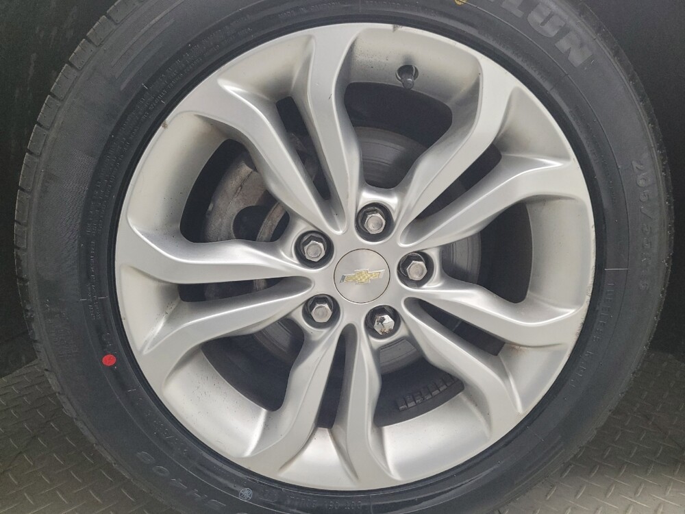 2019 Chevrolet Cruze in Grand Rapids, MI 49508 - 18083794 31