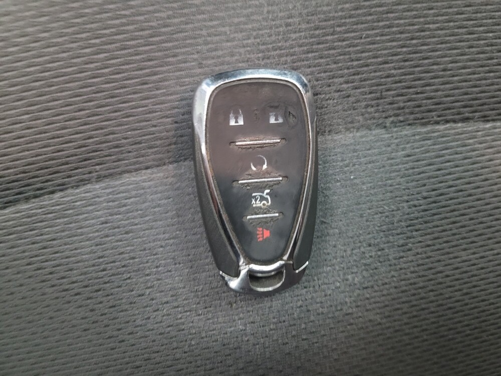 2019 Chevrolet Cruze in Grand Rapids, MI 49508 - 18083794 32