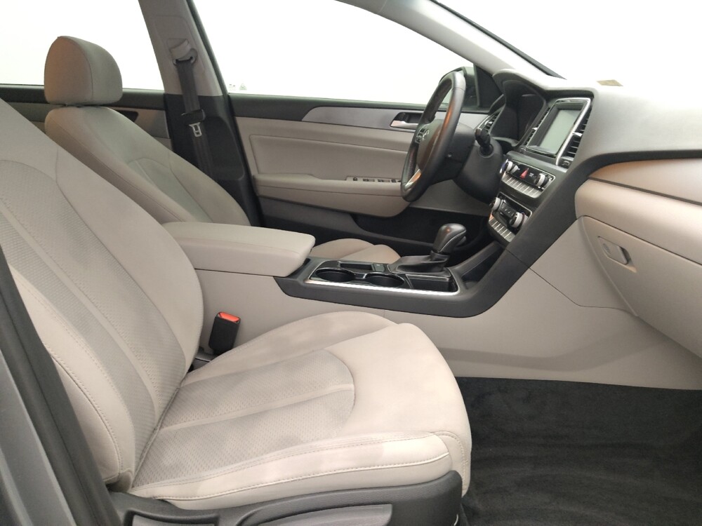 2018 Hyundai Sonata in Lakeland, FL 33815 - 18083798 21