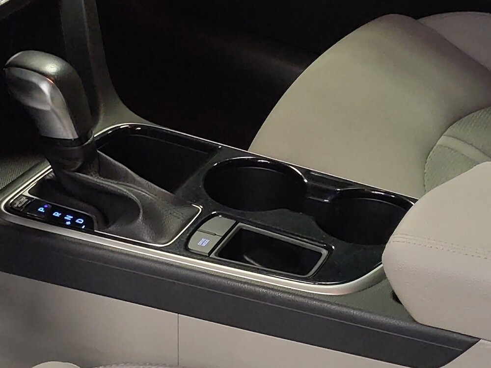 2018 Hyundai Sonata in Lakeland, FL 33815 - 18083798 26