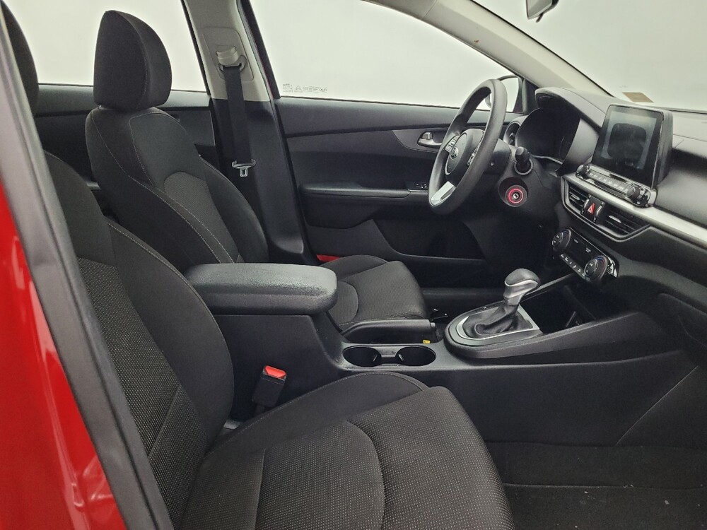 2019 Kia Forte in Lakeland, FL 33815 - 18083800 21