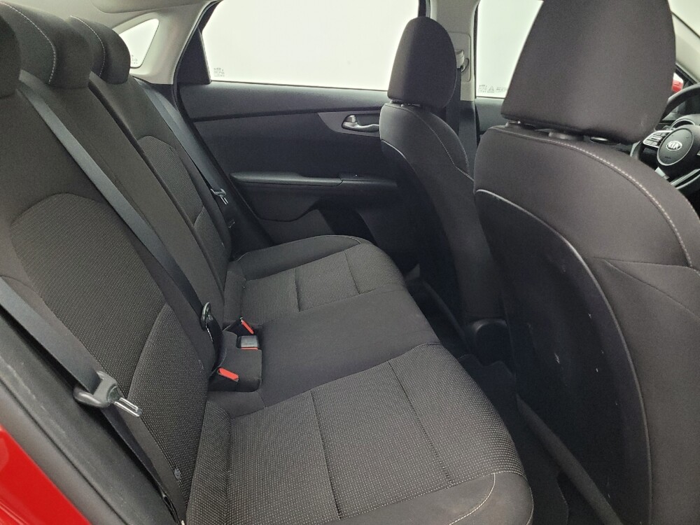 2019 Kia Forte in Lakeland, FL 33815 - 18083800 19