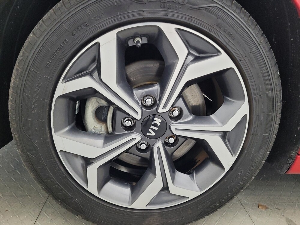 2019 Kia Forte in Lakeland, FL 33815 - 18083800 31