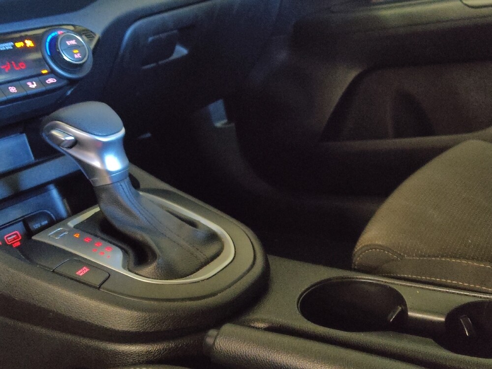 2019 Kia Forte in Lakeland, FL 33815 - 18083800 26