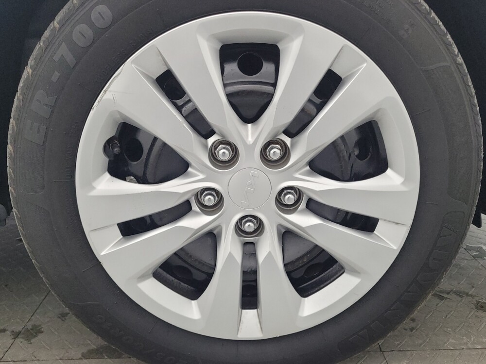 2022 Kia Soul in Lakeland, FL 33815 - 18083801 31