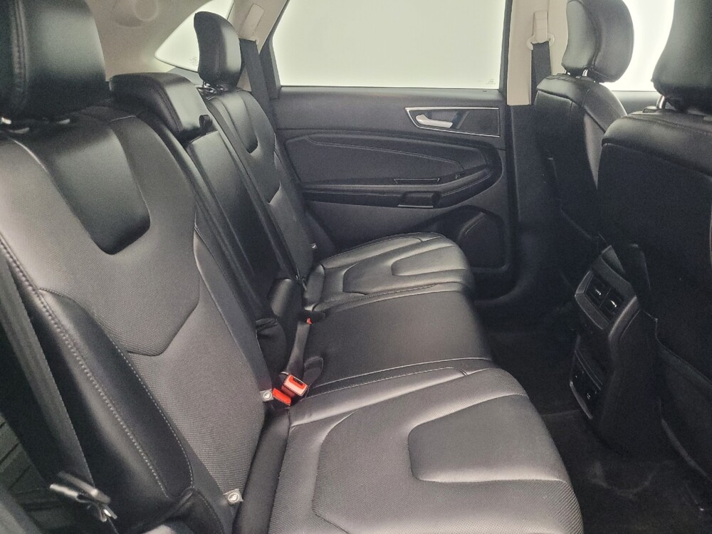 2018 Ford Edge in Indianapolis, IN 46219 - 18083802 19
