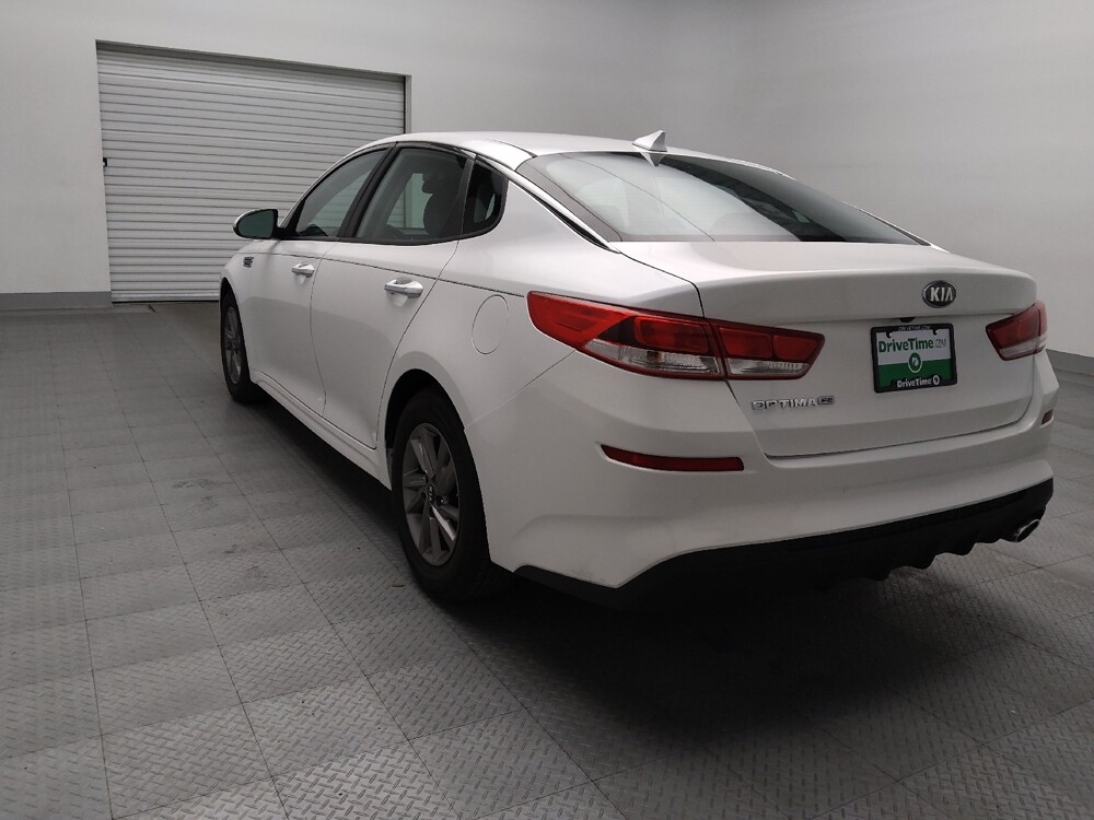 2020 Kia Optima in Fort Worth, TX 76116 - 18083808 5