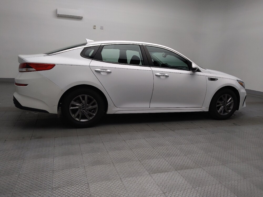 2020 Kia Optima in Fort Worth, TX 76116 - 18083808 10