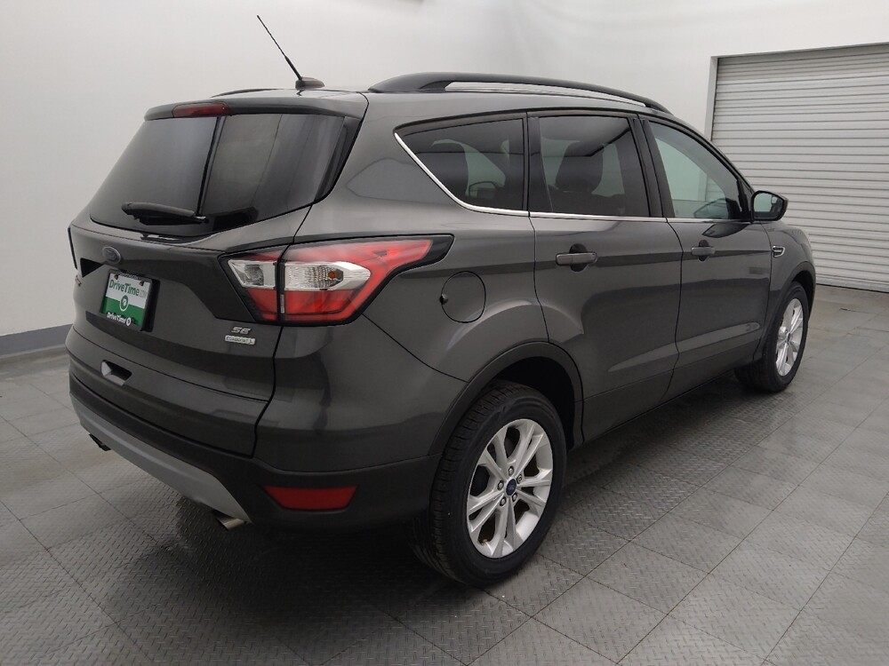 2018 Ford Escape in Houston, TX 77034 - 18083809 9