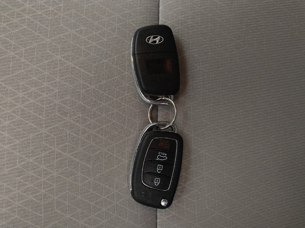 2017 Hyundai Tucson in St. Louis, MO 63136 - 18083812 32