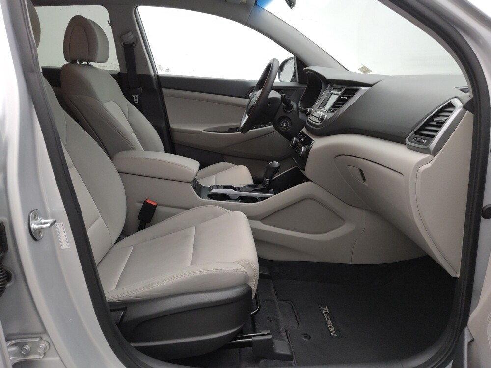 2017 Hyundai Tucson in St. Louis, MO 63136 - 18083812 21