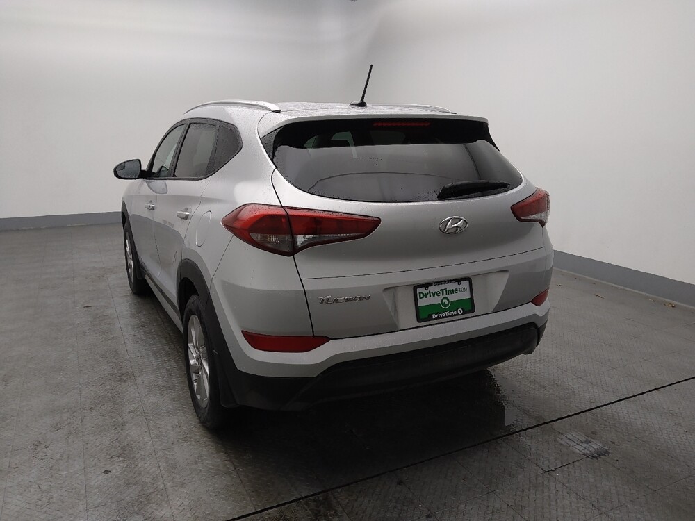 2017 Hyundai Tucson in St. Louis, MO 63136 - 18083812 6