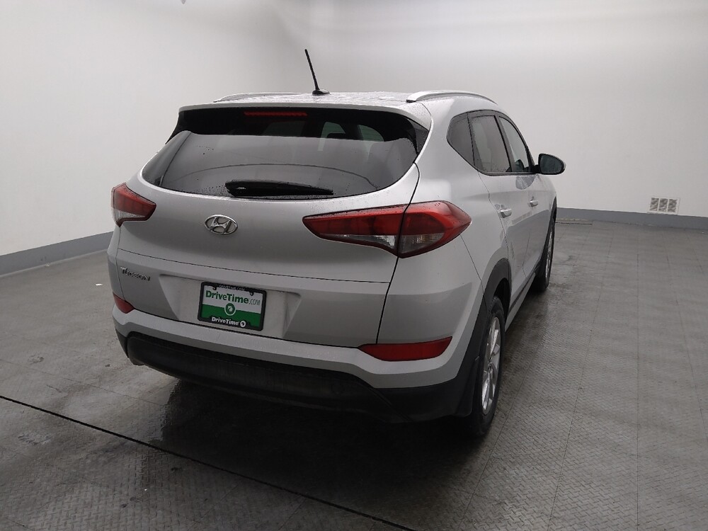 2017 Hyundai Tucson in St. Louis, MO 63136 - 18083812 7