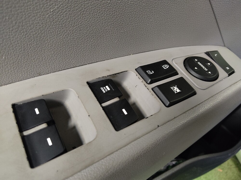 2019 Hyundai Elantra in Tampa, FL 33612 - 18083819 27