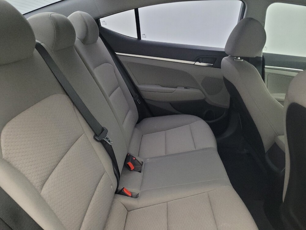 2019 Hyundai Elantra in Tampa, FL 33612 - 18083819 19