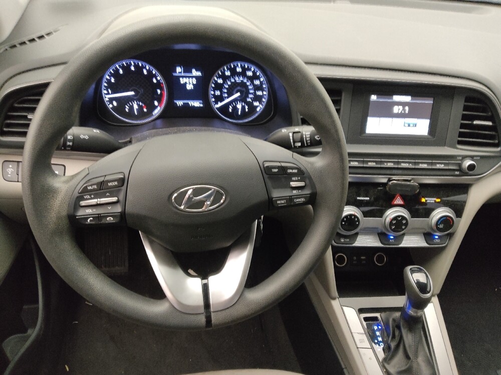 2019 Hyundai Elantra in Tampa, FL 33612 - 18083819 22
