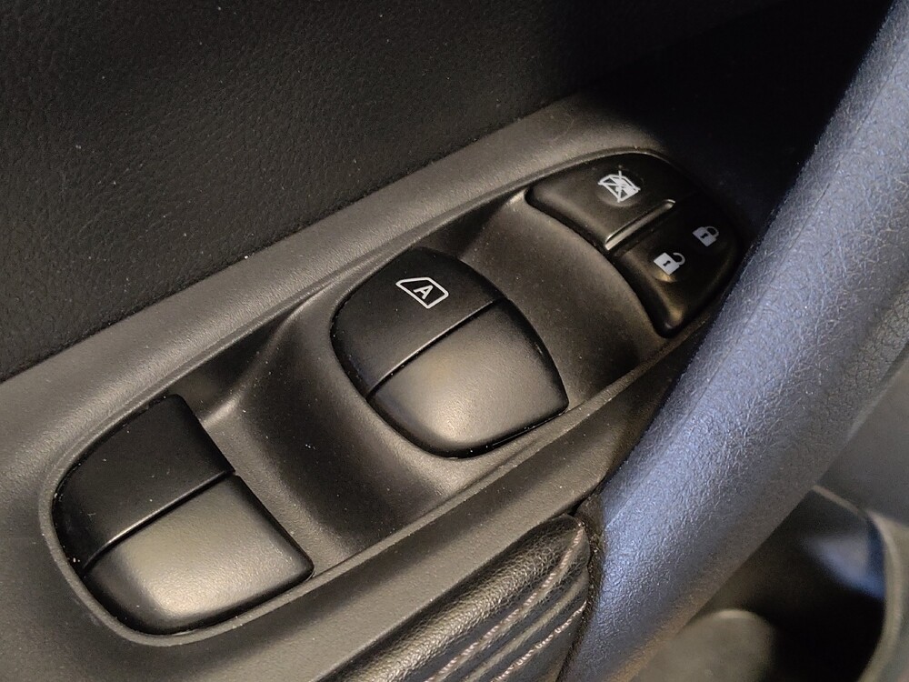 2018 Nissan Rogue in Charleston, SC 29414 - 18083833 27