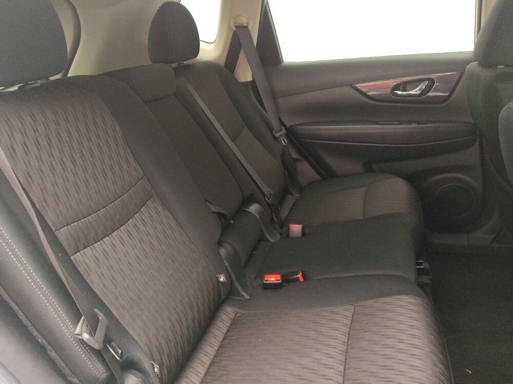 2018 Nissan Rogue in Charleston, SC 29414 - 18083833 19