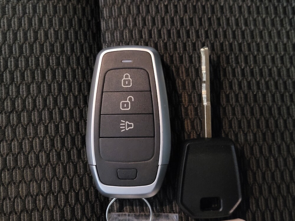 2019 Ford Explorer in Jacksonville, FL 32210 - 18083835 32