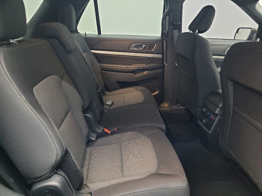 2019 Ford Explorer in Jacksonville, FL 32210 - 18083835 19