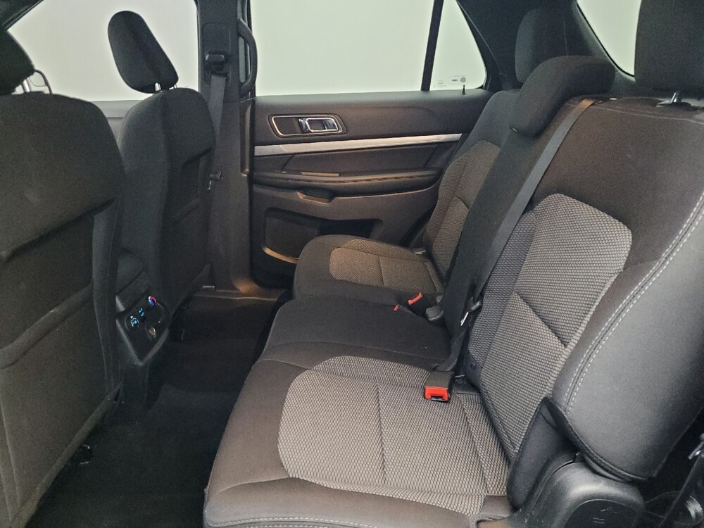 2019 Ford Explorer in Jacksonville, FL 32210 - 18083835 18