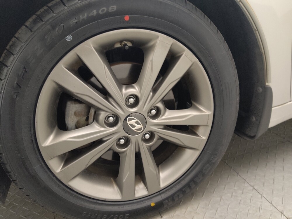 2018 Hyundai Elantra in West Palm Beach, FL 33409 - 18083855 31