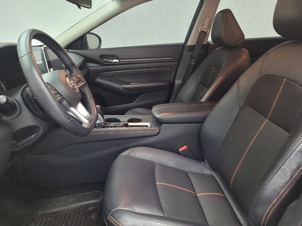 2020 Nissan Altima in Huntsville, AL 35816 - 18083863 17