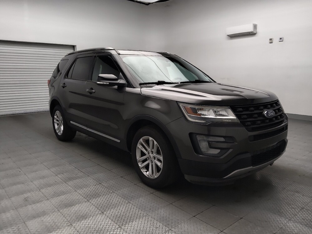 2017 Ford Explorer in El Paso, TX 79907 - 18083868 13