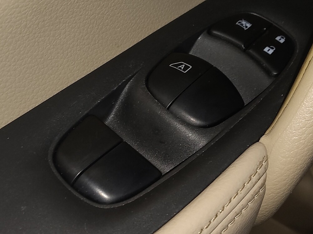 2016 Nissan Rogue in Pensacola, FL 32505 - 18083872 27