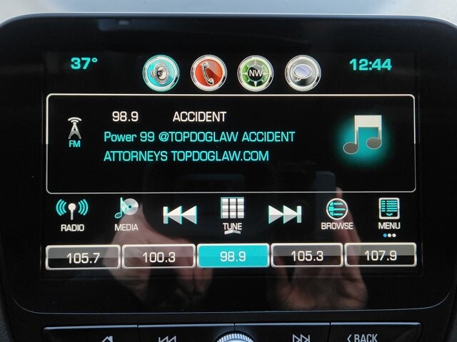 2018 Chevrolet Malibu in Cinnaminson, NJ 08077 - 18083891 19